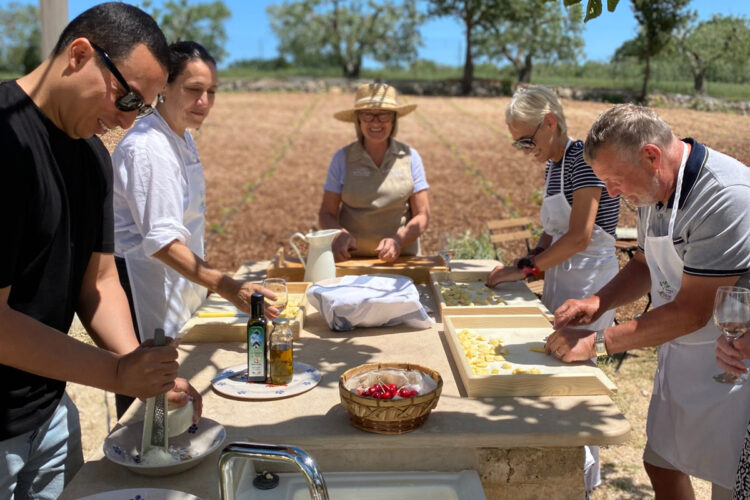 Cooking class in an orchard in Alberobello