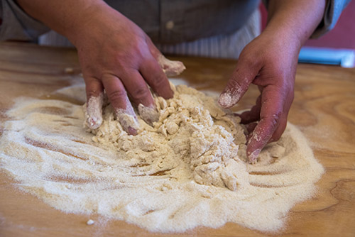 Pasta-making-mixing-flour-alberobello-puglia