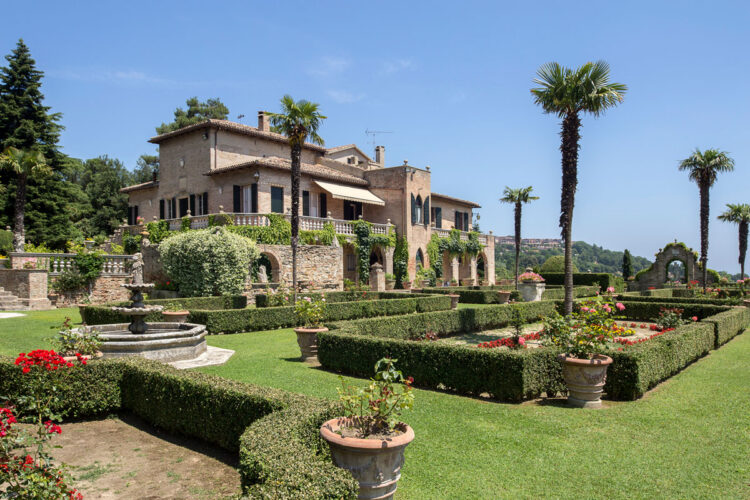 Villa Cattani Stuart exterior